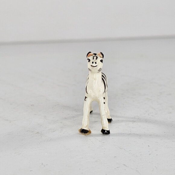 Hagen Renaker Early Zebra Foal Baby Miniature Figurine *Repaired* - Picture 3 of 9